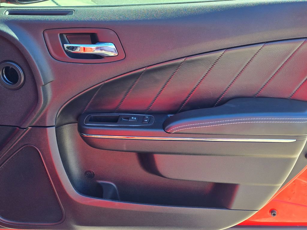 Used 2016 Dodge Charger SRT Hellcat w/ Harman/Kardon Audio Group RWD image 20