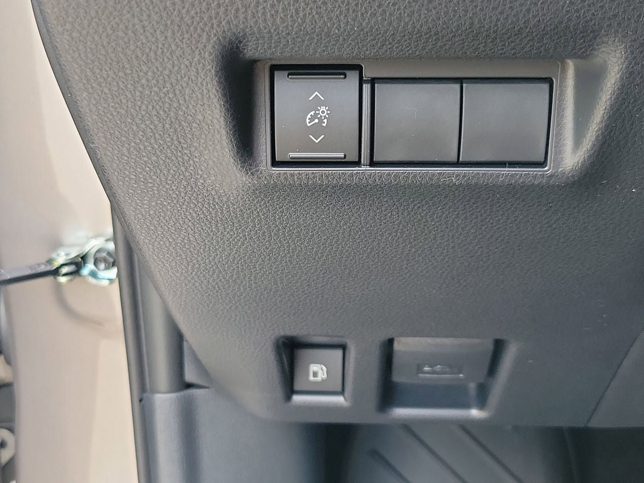 New 2026 Toyota RAV4 SE AWD/4WD image 30