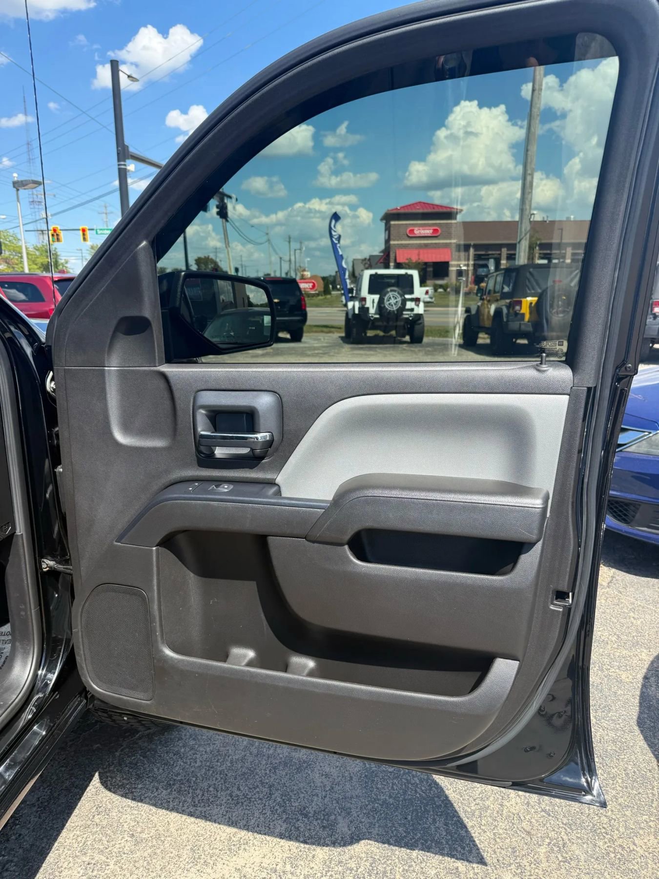 Used 2018 GMC Sierra 1500 4x4 Double Cab w/ Elevation Edition image 17