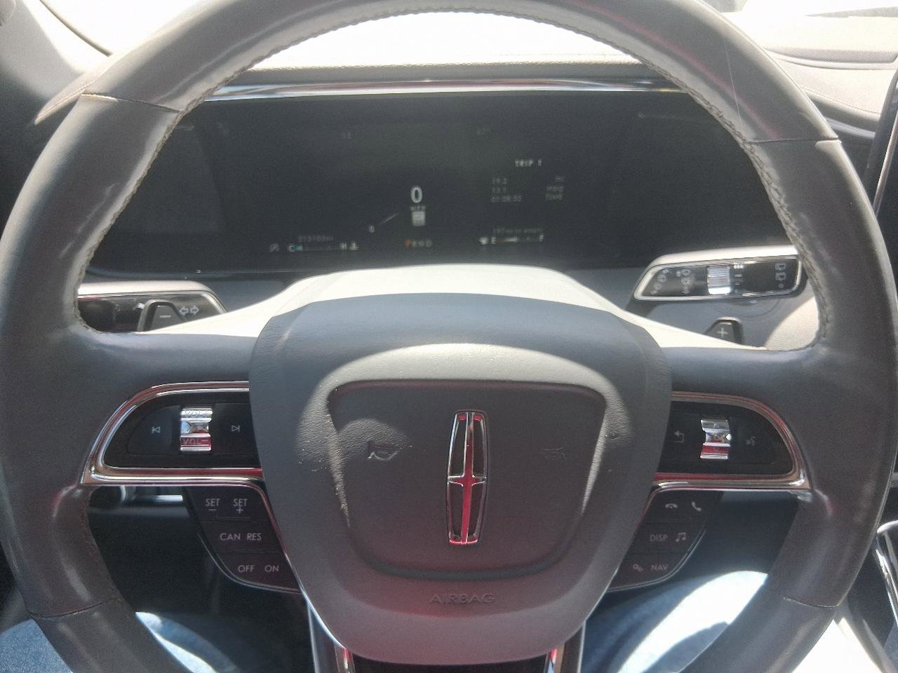 Used 2018 Lincoln Navigator Select RWD image 15