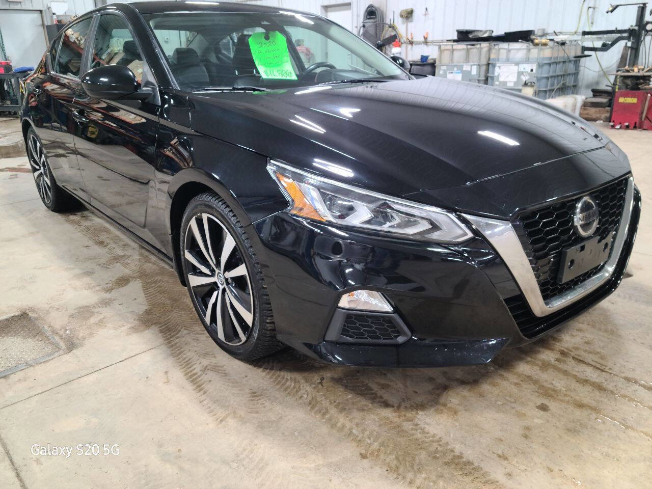 Used 2020 Nissan Altima 2.5 SR image 1