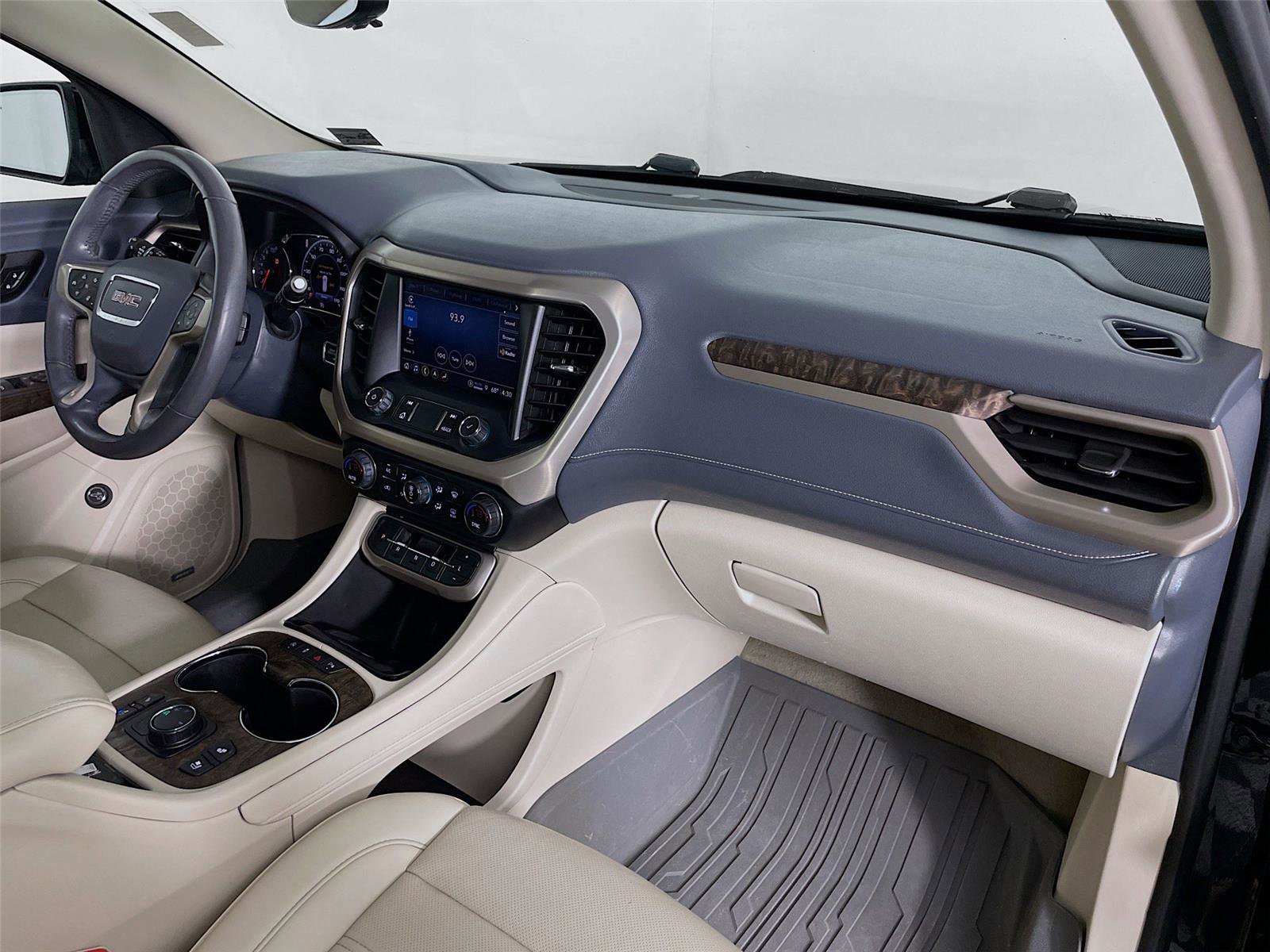 Used 2021 GMC Acadia Denali w/ Denali Technology Package image 35