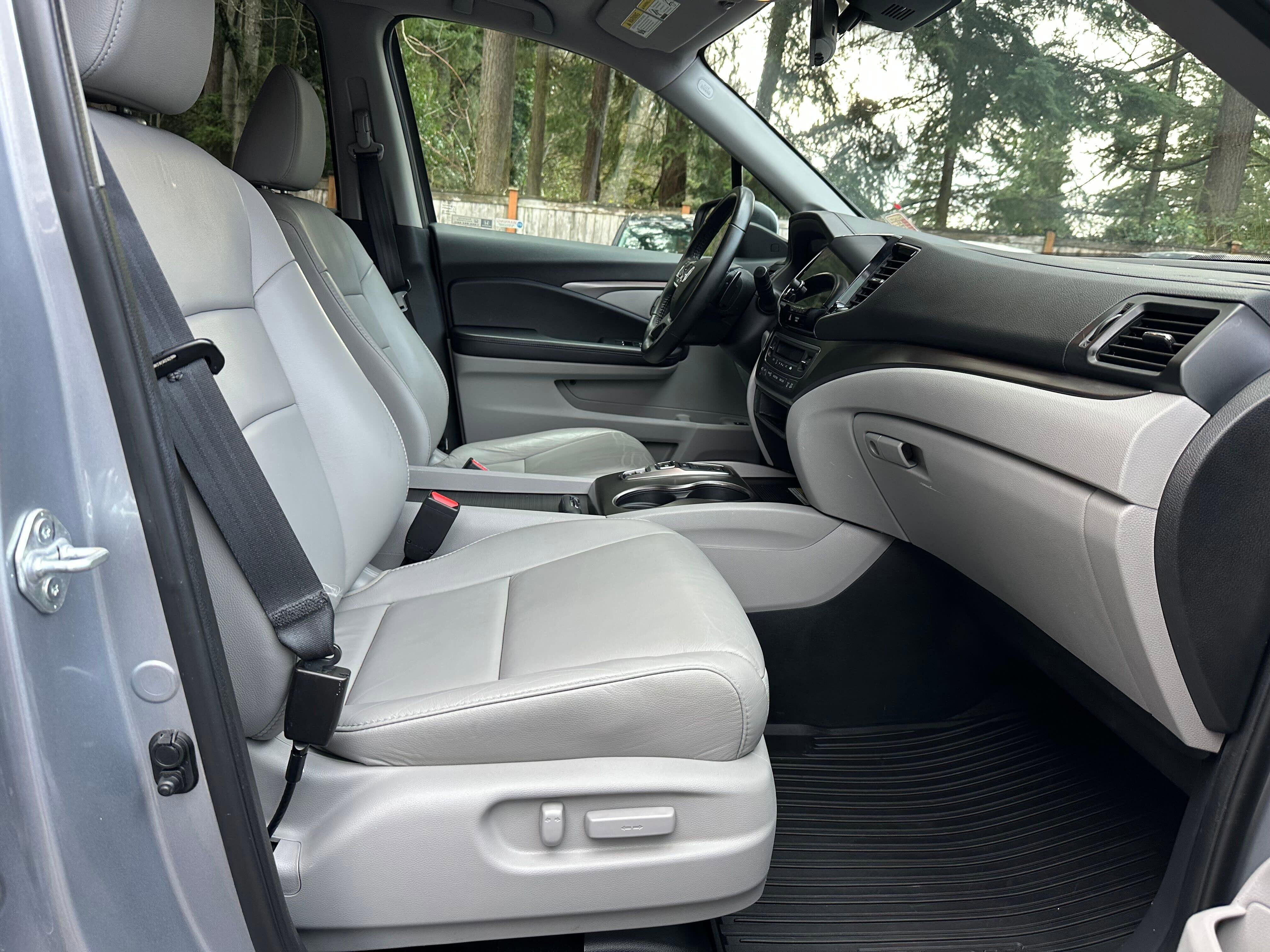 Used 2022 Honda Pilot Special Edition image 9