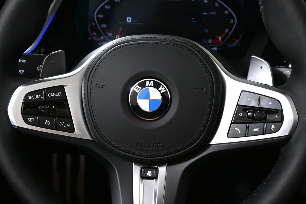 Used 2025 BMW Z4 M40i w/ Premium Package image 25
