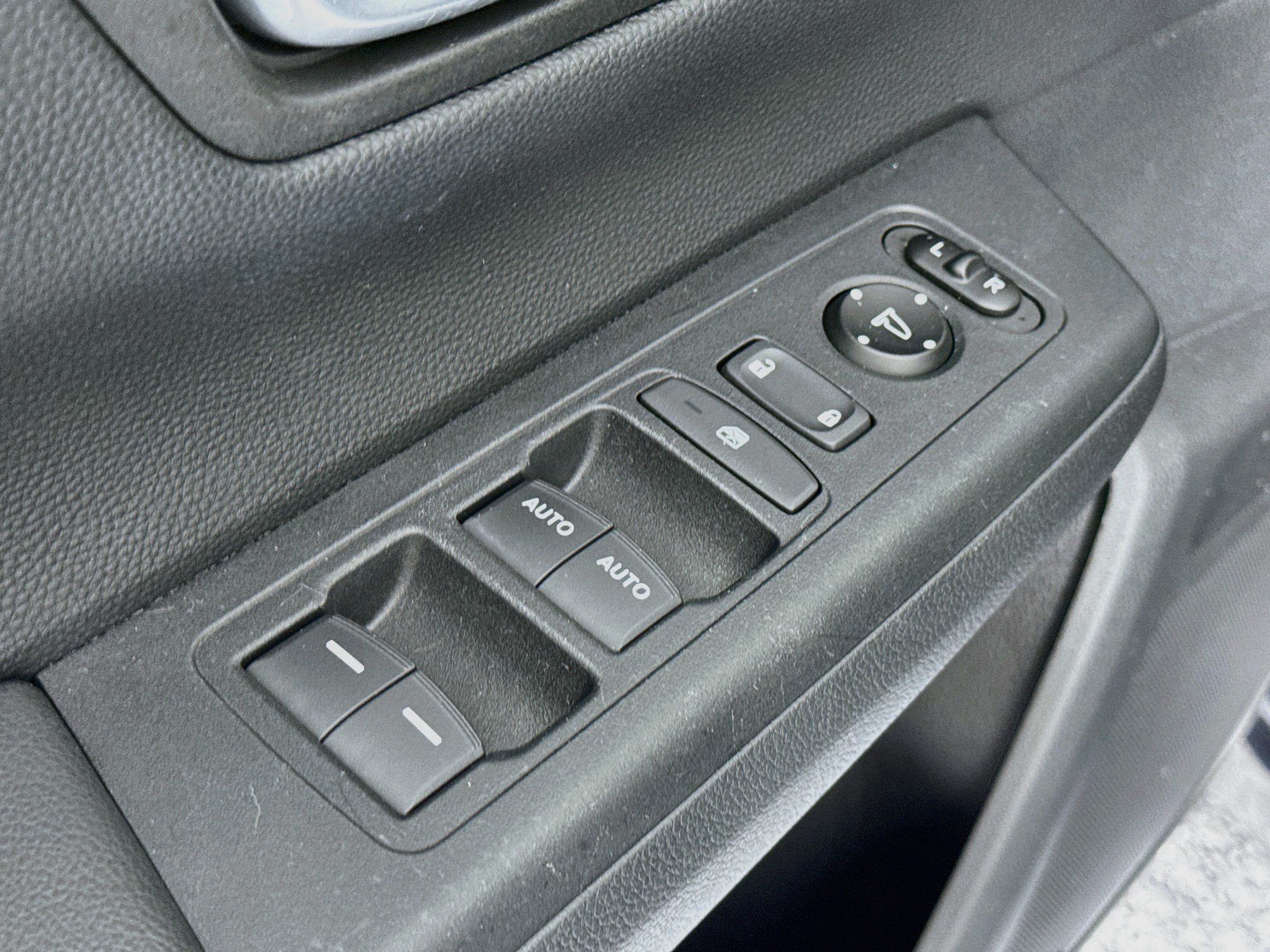 Certified 2023 Honda CR-V EX image 17