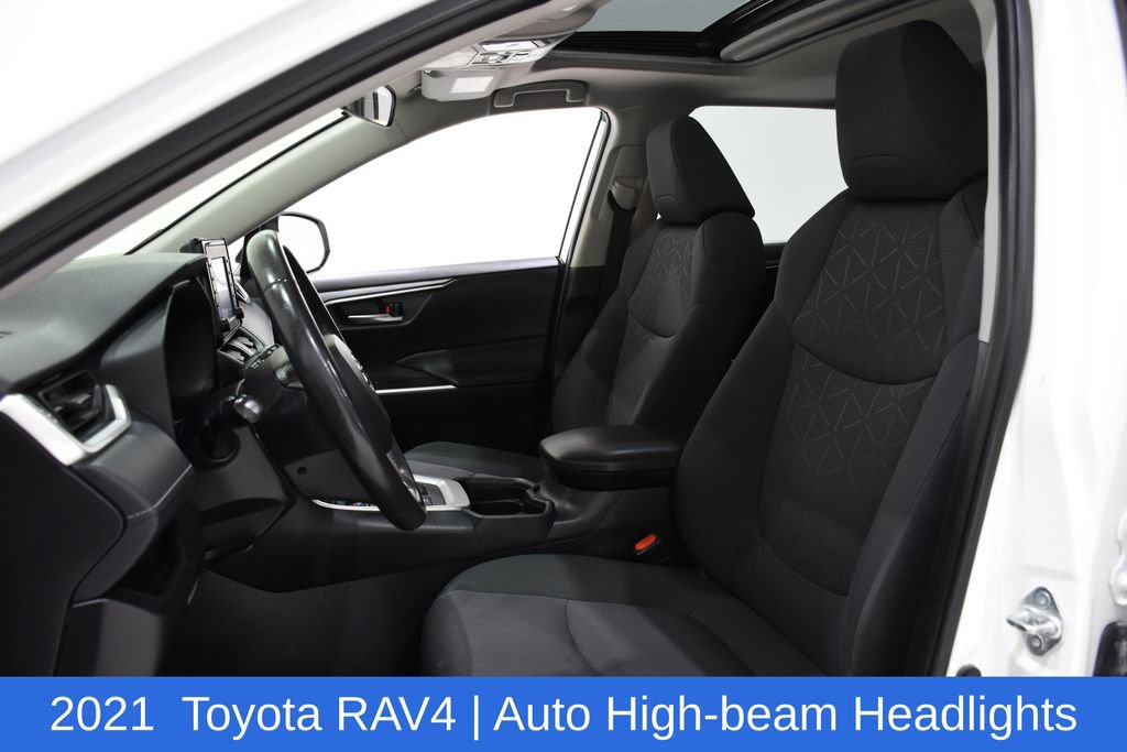 Used 2021 Toyota RAV4 XLE w/ Convenience Package AWD/4WD image 21