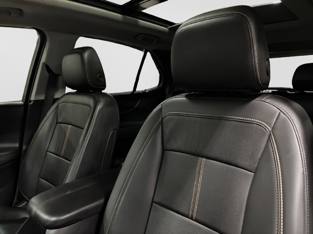 Used 2022 Chevrolet Equinox Premier AWD/4WD image 38