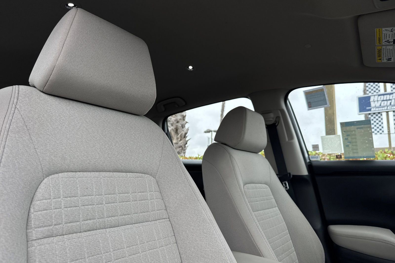 Certified 2025 Honda HR-V LX image 17