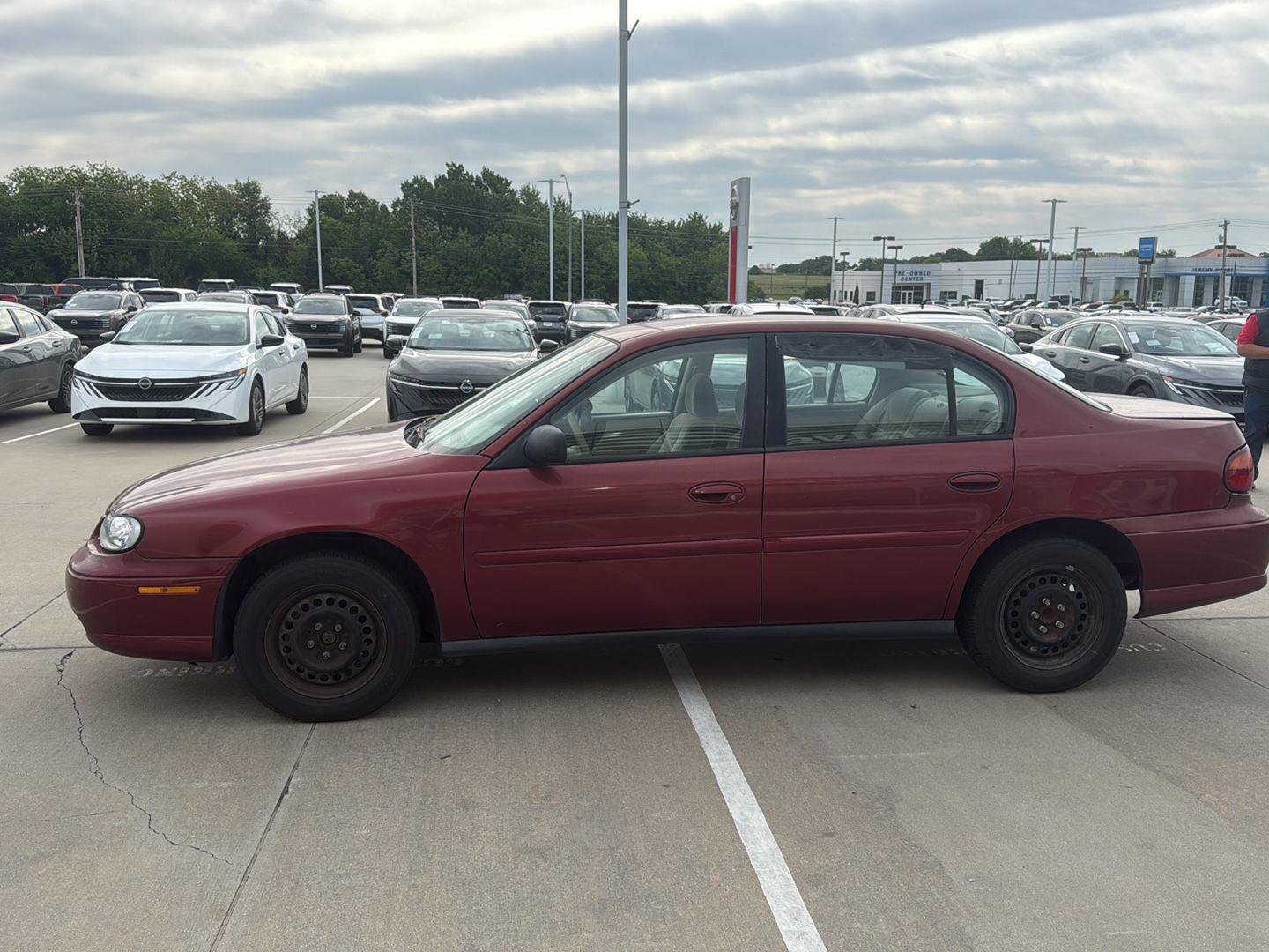 Used 2003 Chevrolet Malibu V6 w/ Preferred Equipment Group 1 FWD image 7