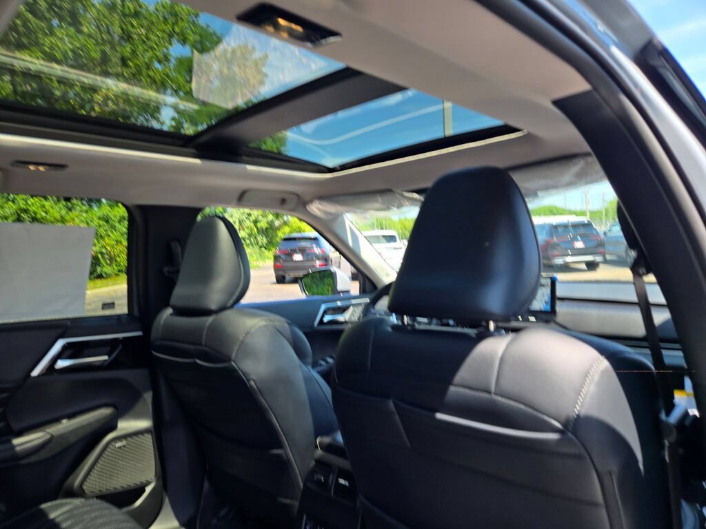 New 2026 Mitsubishi Outlander SEL AWD/4WD image 8