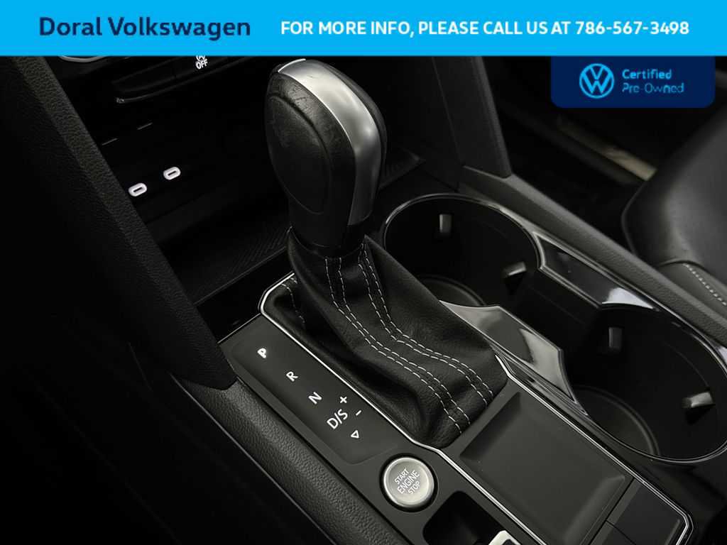 Certified 2022 Volkswagen Atlas SE w/ Panoramic Sunroof Package image 21