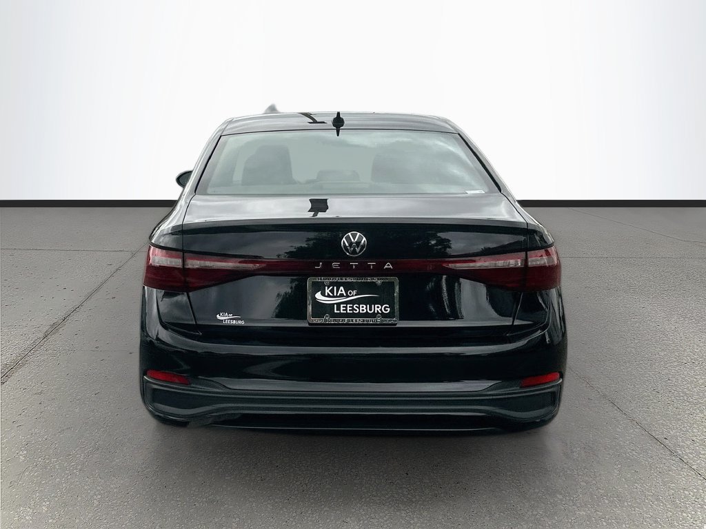 Used 2025 Volkswagen Jetta Sport FWD image 6