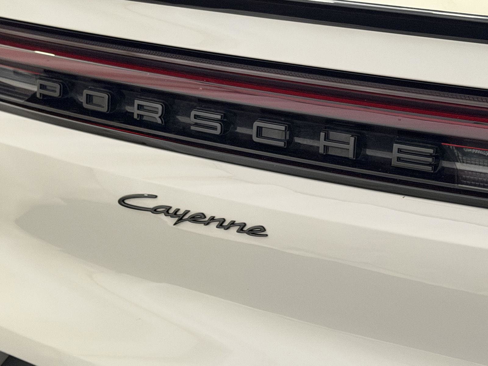 Certified 2025 Porsche Cayenne Coupe image 25