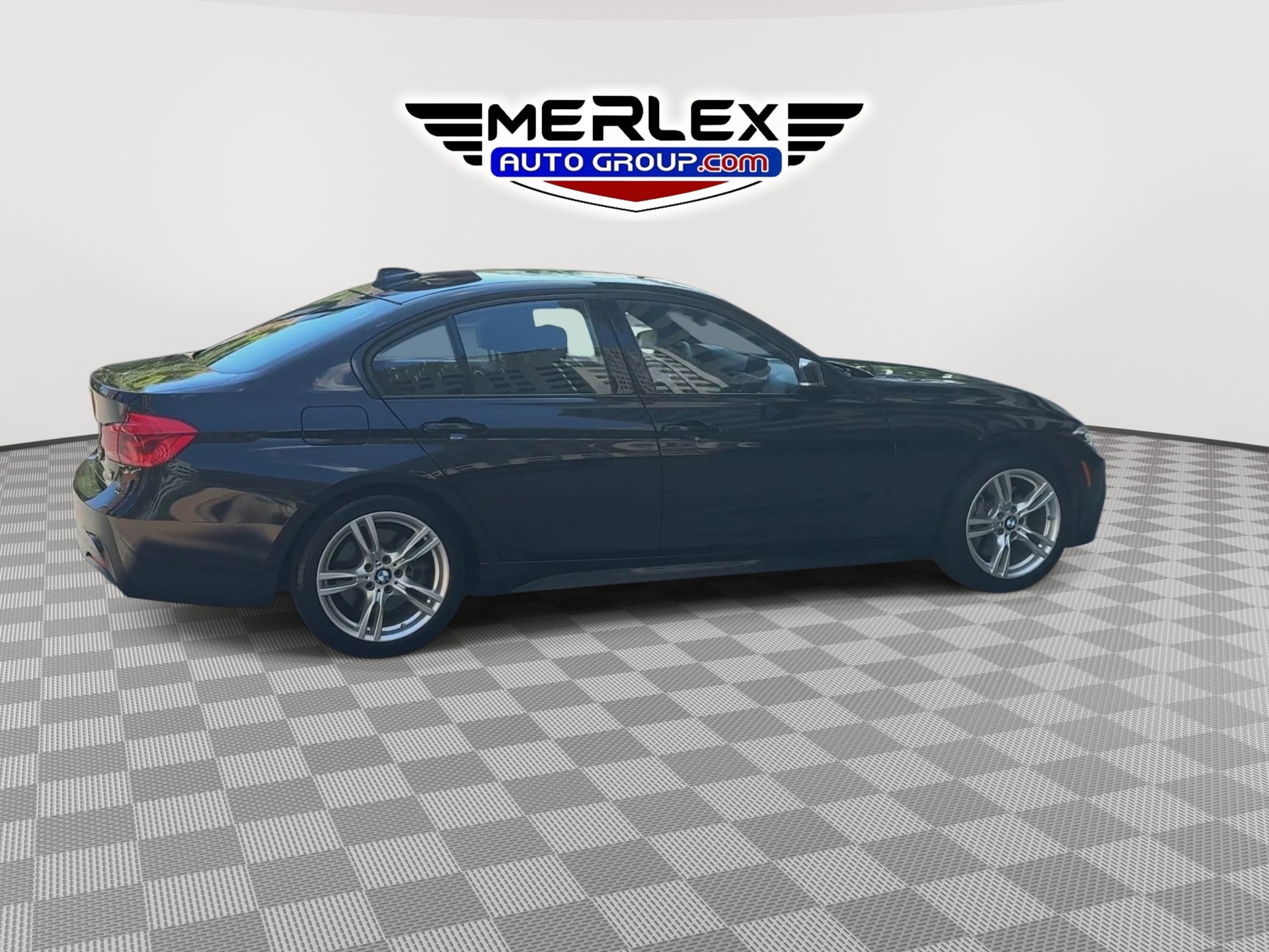 Used 2018 BMW 330i Sedan RWD image 8