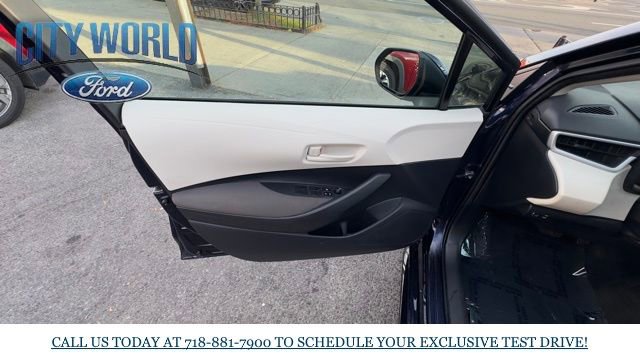 Used 2025 Toyota Corolla LE w/ Convenience Package image 8