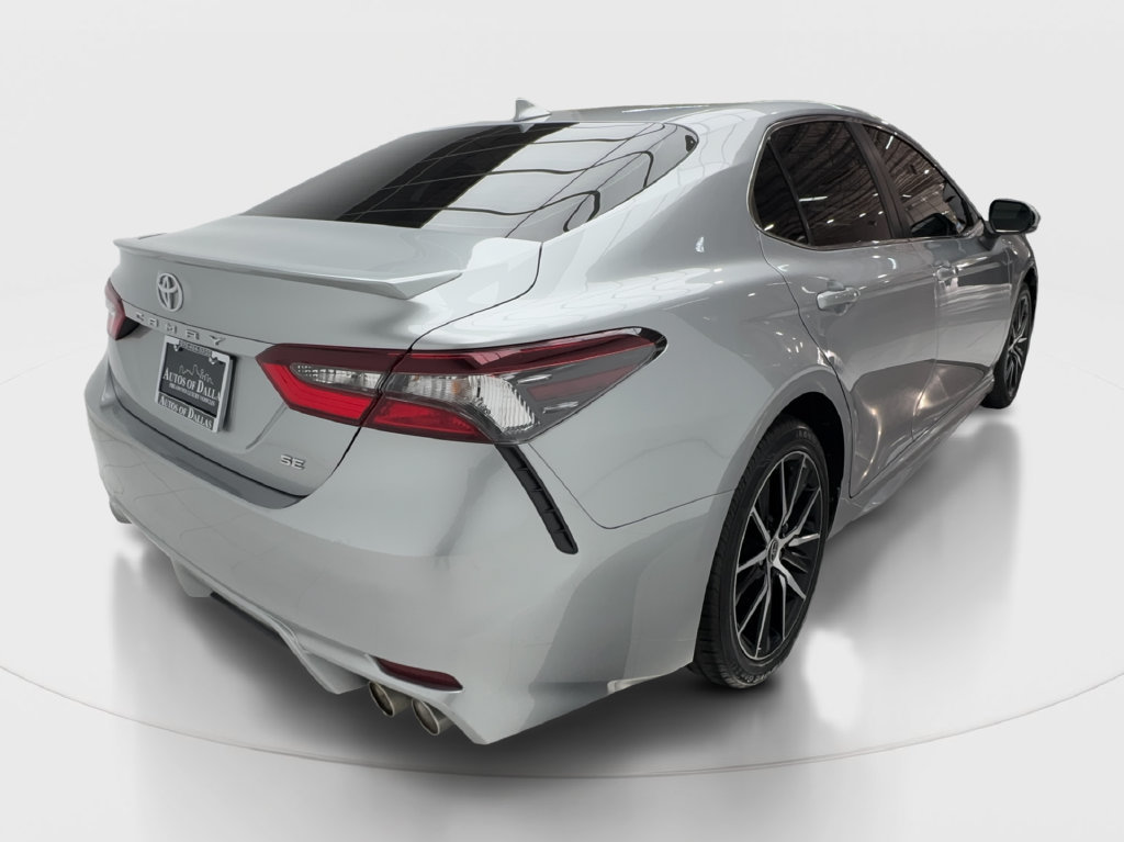 Used 2023 Toyota Camry SE FWD image 8