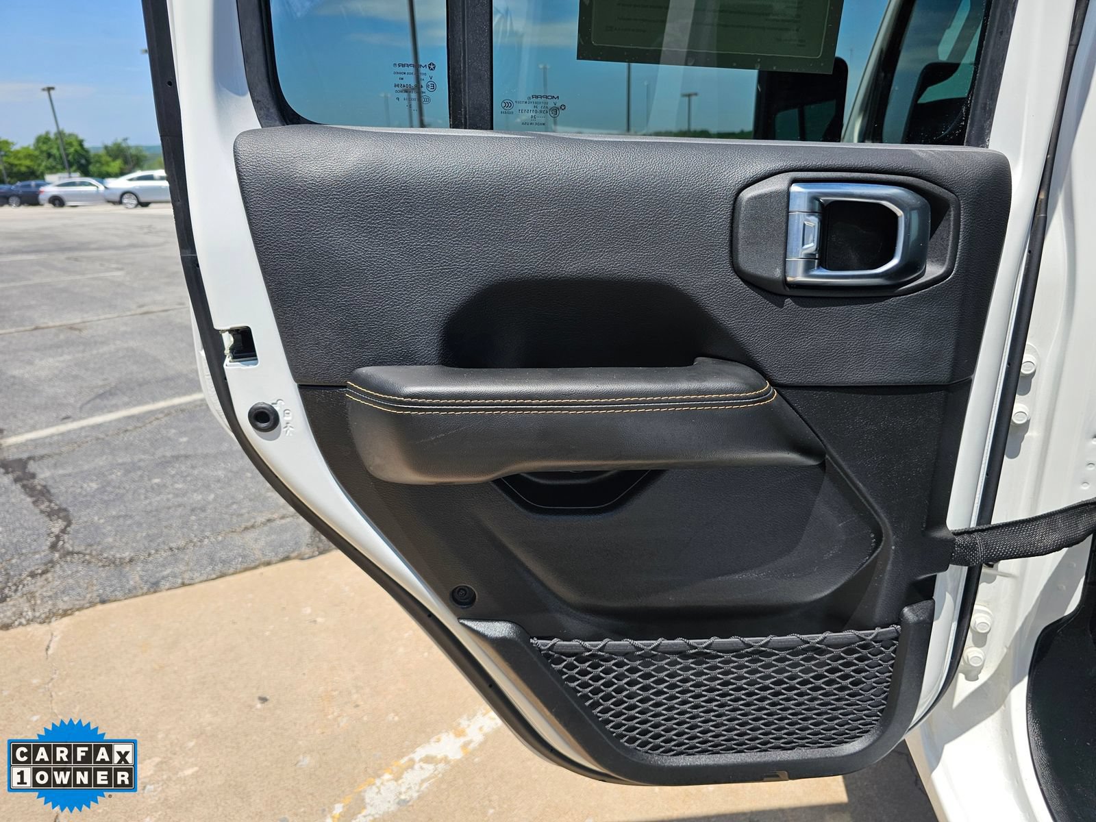 Used 2024 Jeep Wrangler Unlimited Sahara AWD/4WD image 31