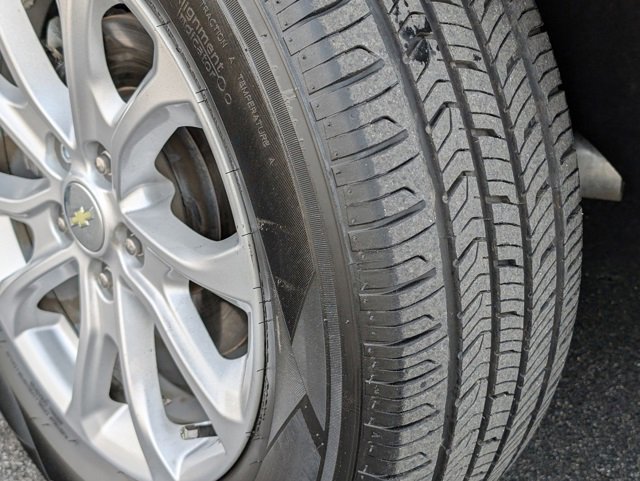 Used 2019 Chevrolet Equinox LT image 30