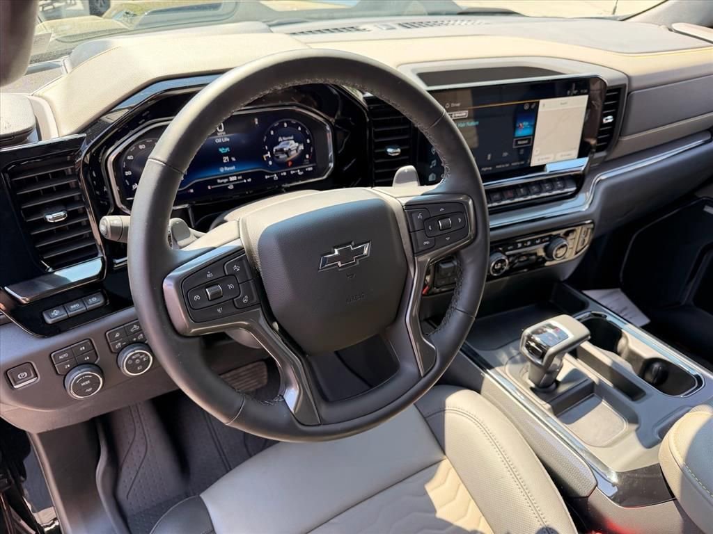 Used 2025 Chevrolet Silverado 1500 ZR2 w/ Technology Package AWD/4WD image 12