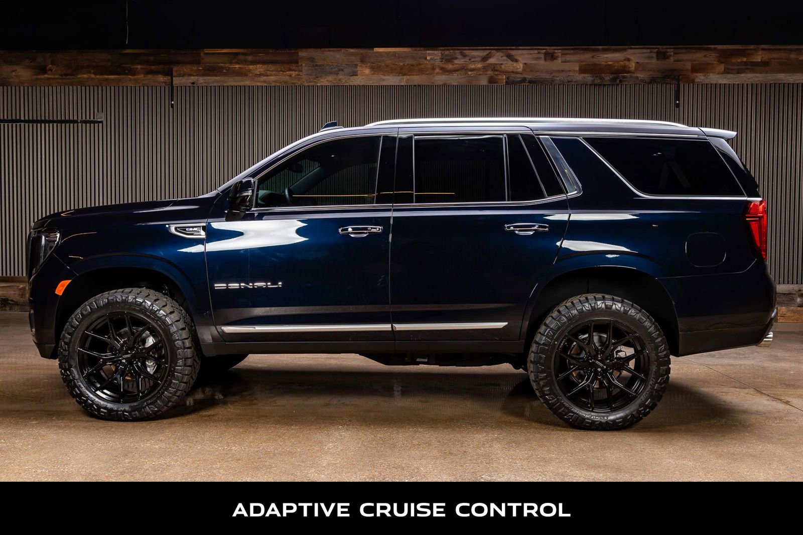 Used 2023 GMC Yukon Denali image 6