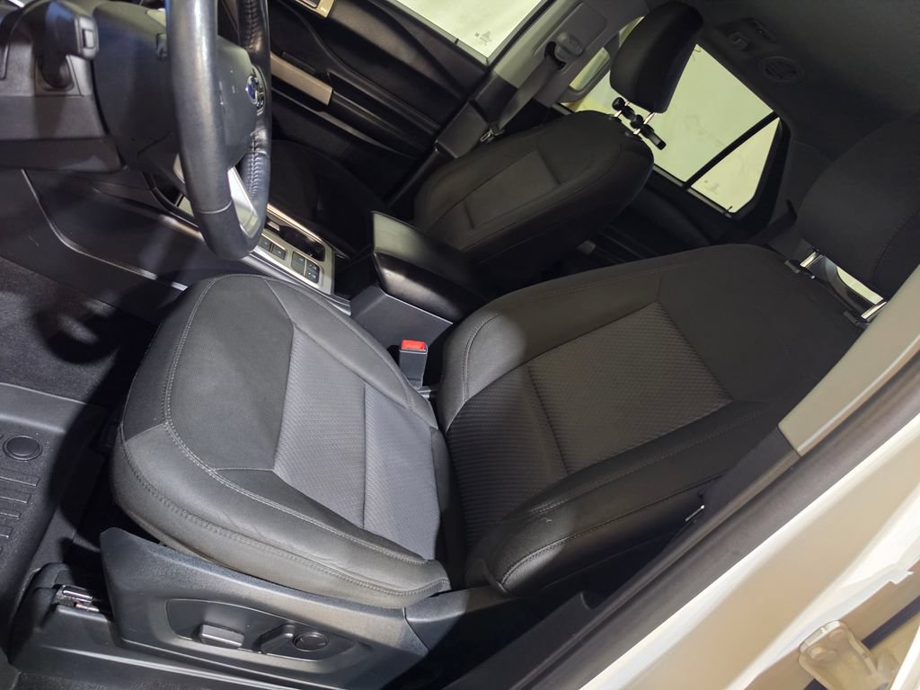 Used 2022 Ford Explorer XLT RWD image 6