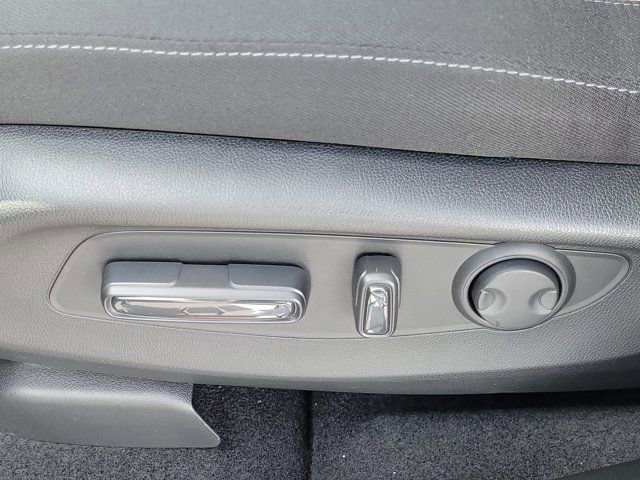 Used 2025 Honda CR-V EX image 17