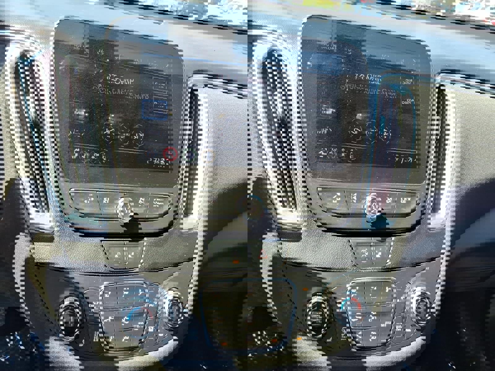 Used 2020 Chevrolet Malibu LT image 12