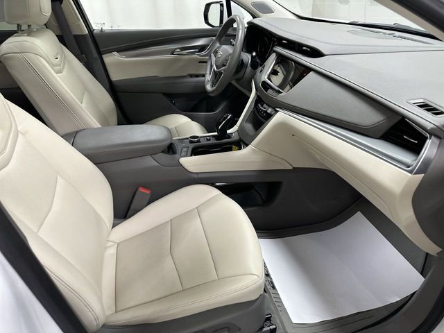 Certified 2024 Cadillac XT5 Premium Luxury AWD/4WD image 18