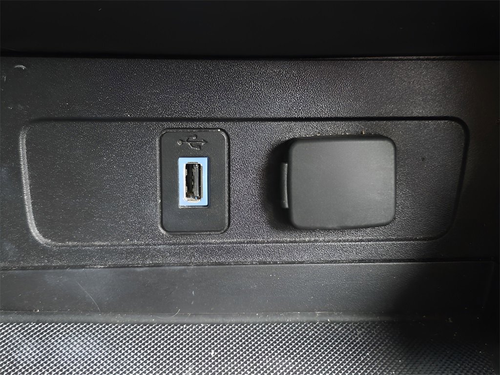 Used 2017 Ford Escape SE image 33