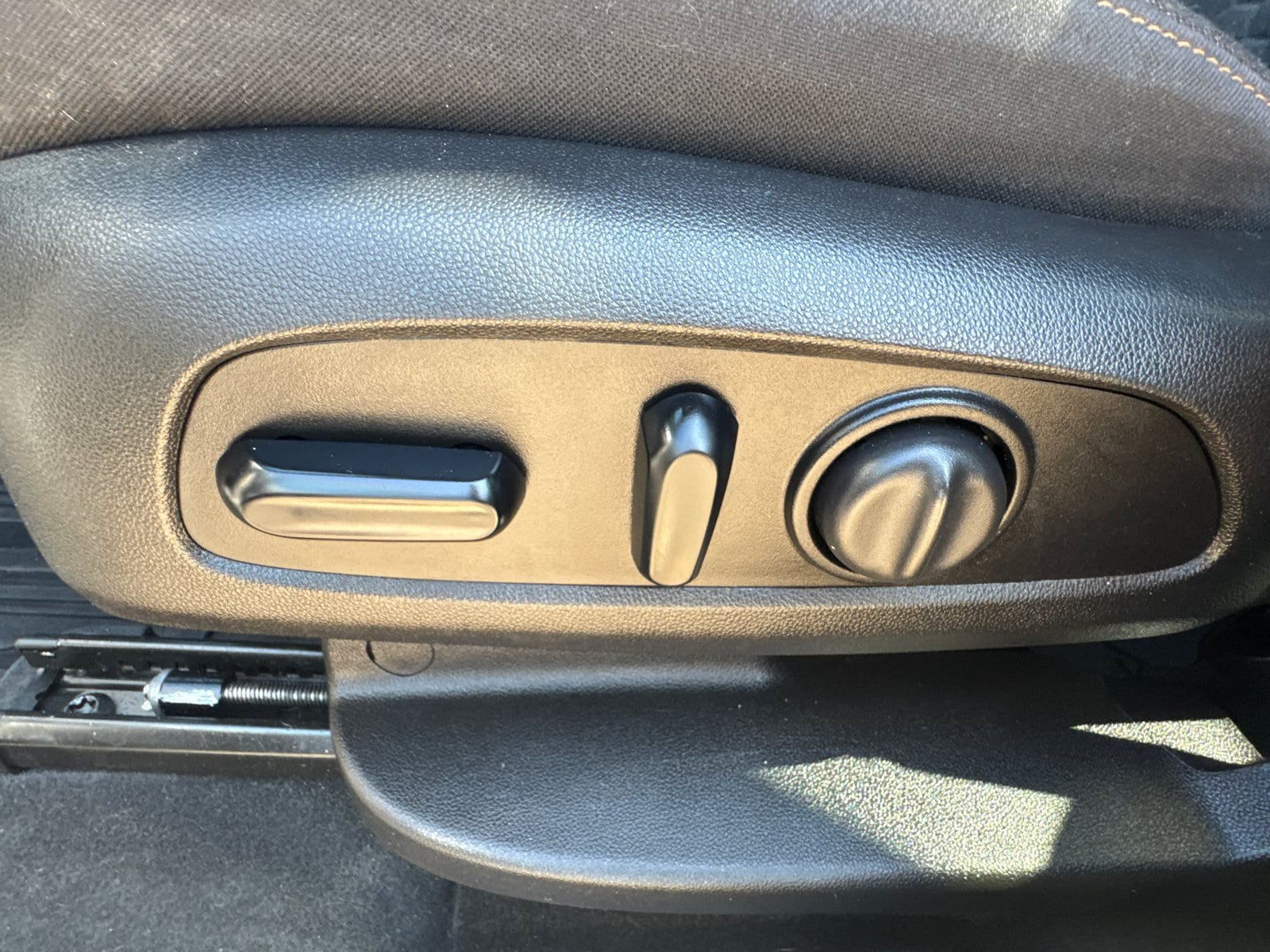 Used 2019 Chevrolet Equinox LT FWD image 10