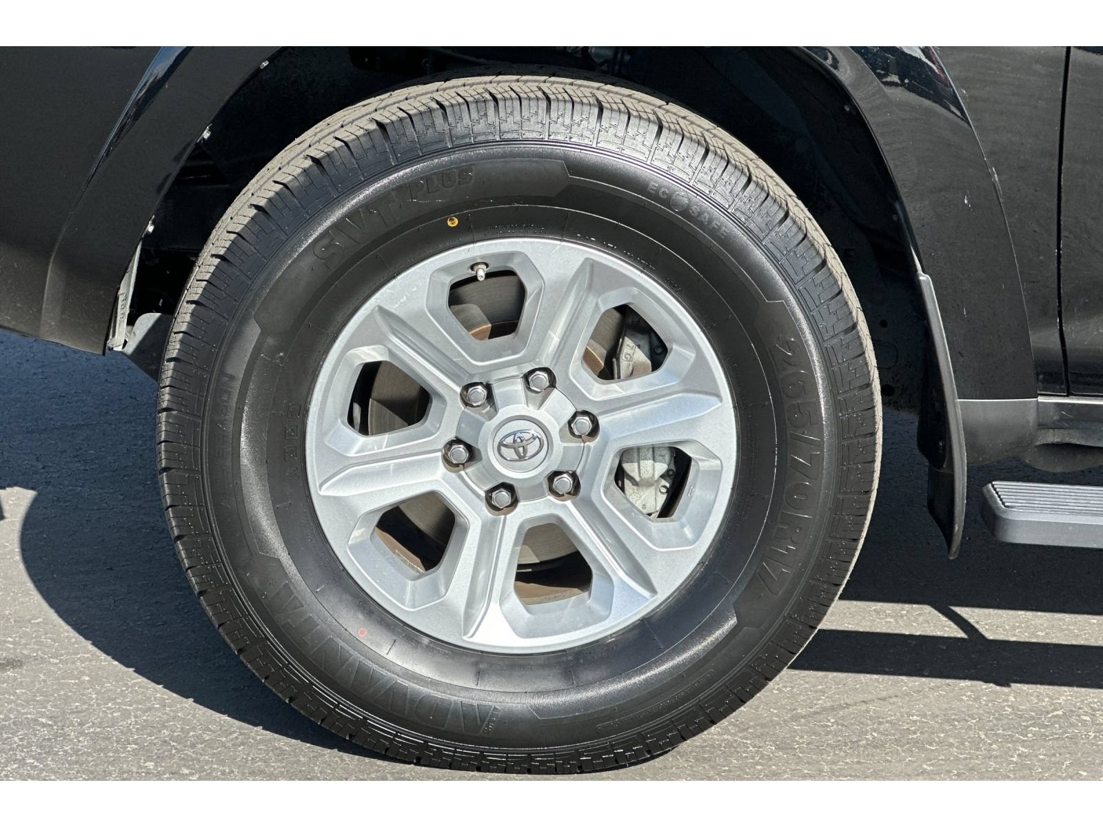 Used 2021 Toyota 4Runner SR5 Premium w/ Moonroof Package AWD/4WD image 34