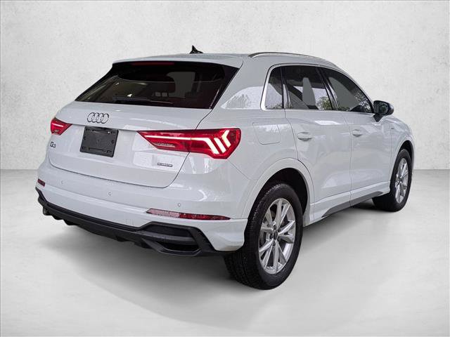Used 2025 Audi Q3 2.0T Premium Plus w/ Premium Plus Package image 2