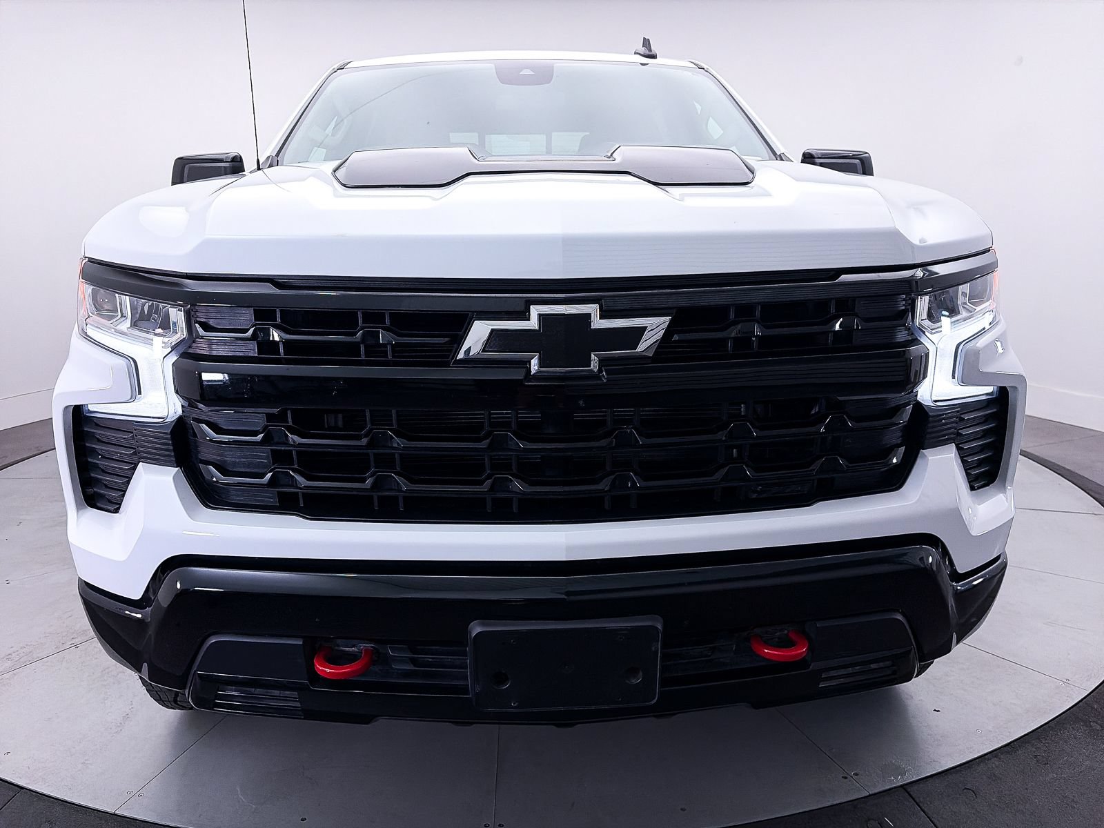 Used 2024 Chevrolet Silverado 1500 LT Trail Boss w/ Convenience Package II AWD/4WD image 13