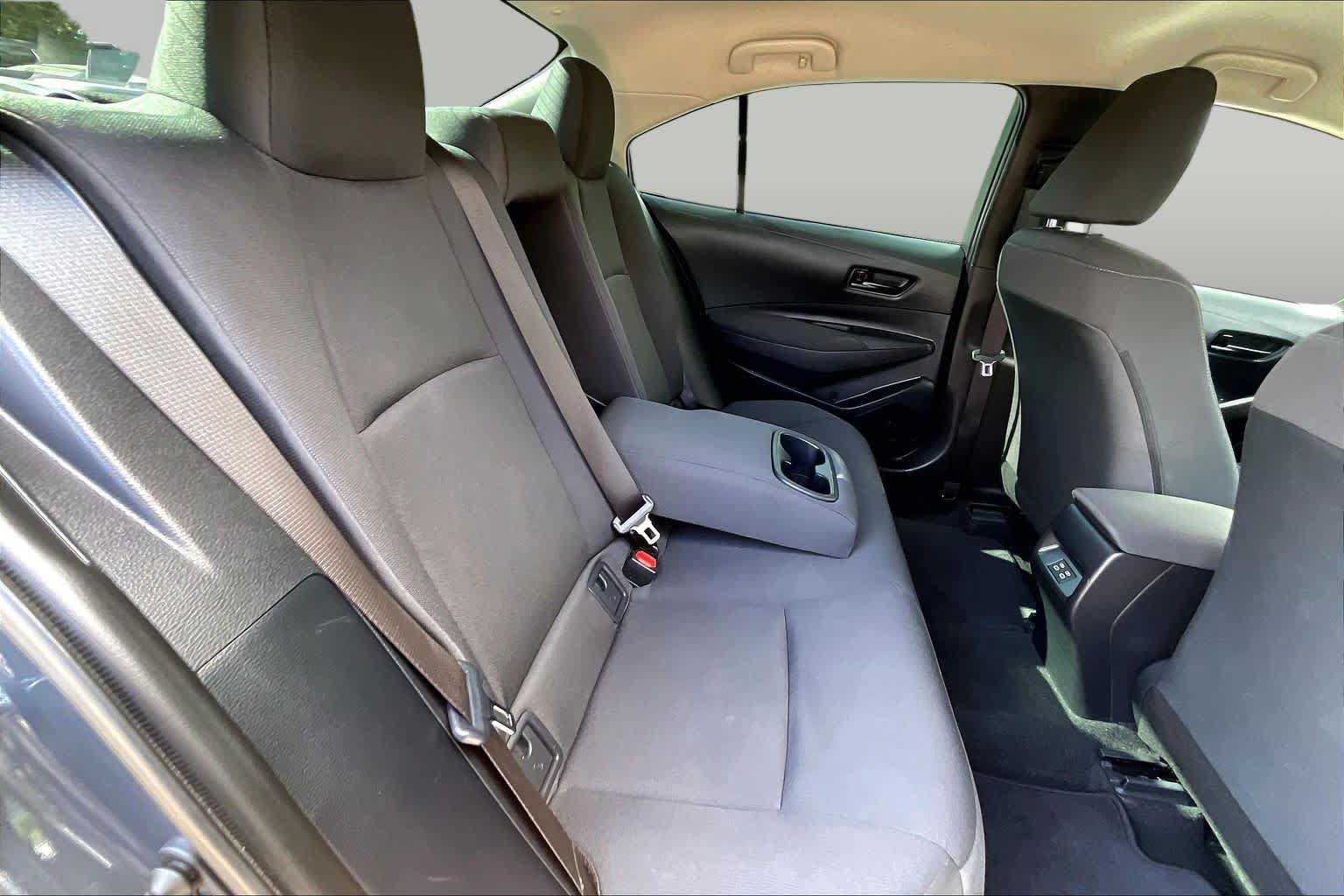 Used 2026 Toyota Corolla LE FWD image 19