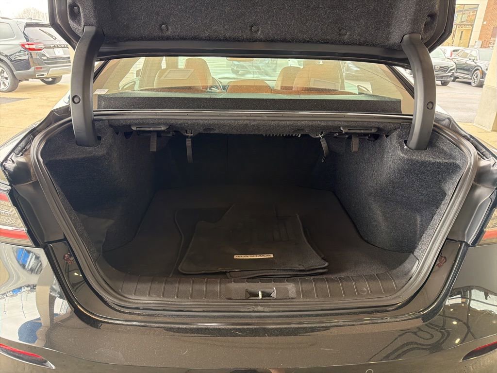 Used 2019 Nissan Maxima Platinum w/ Reserve Package image 23