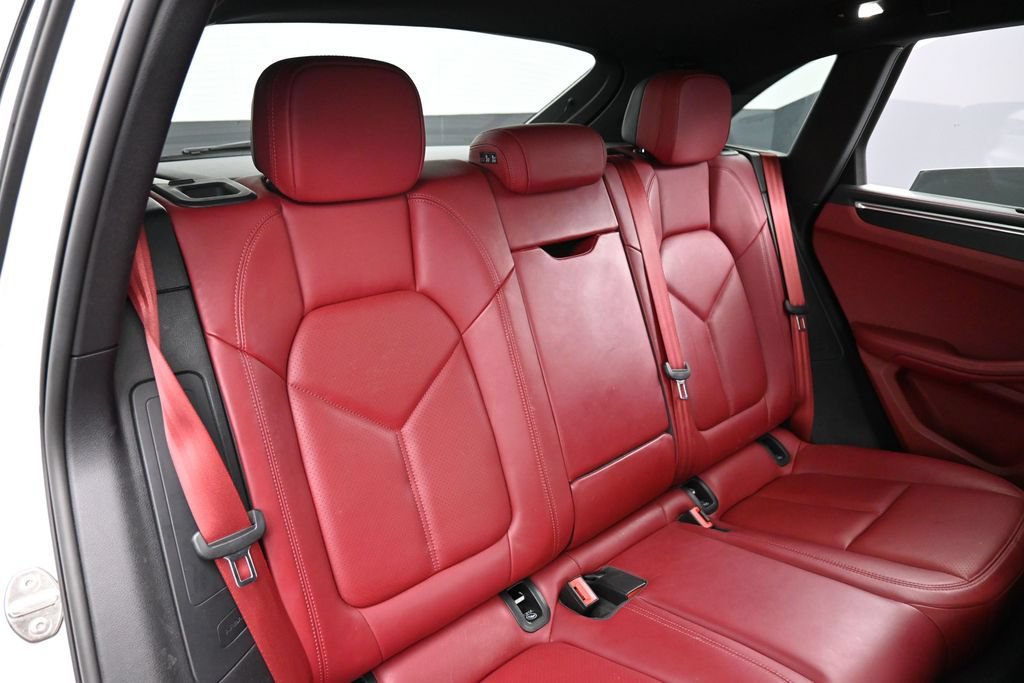 Certified 2022 Porsche Macan GTS AWD/4WD image 28