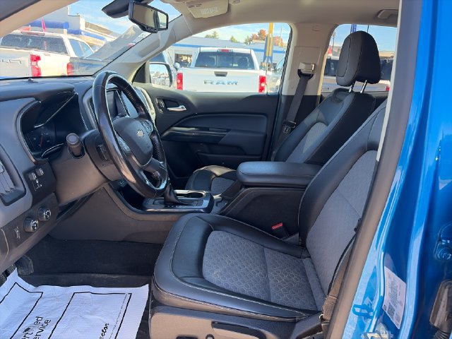 Used 2022 Chevrolet Colorado Z71 AWD/4WD image 9