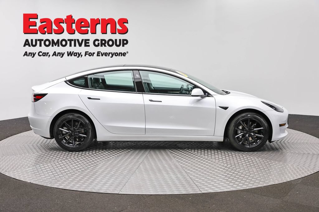Used 2022 Tesla Model 3 RWD image 4