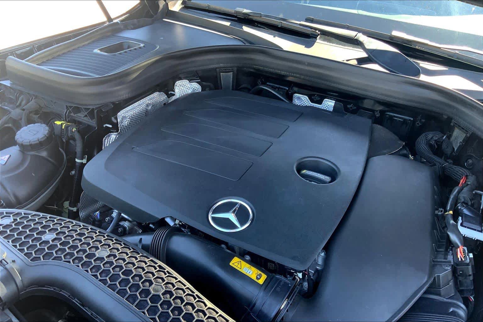 Used 2021 Mercedes-Benz GLC 300 image 32