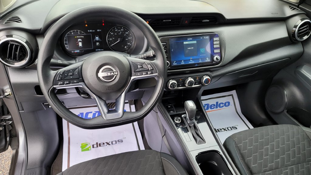 Used 2024 Nissan Kicks SV FWD image 24