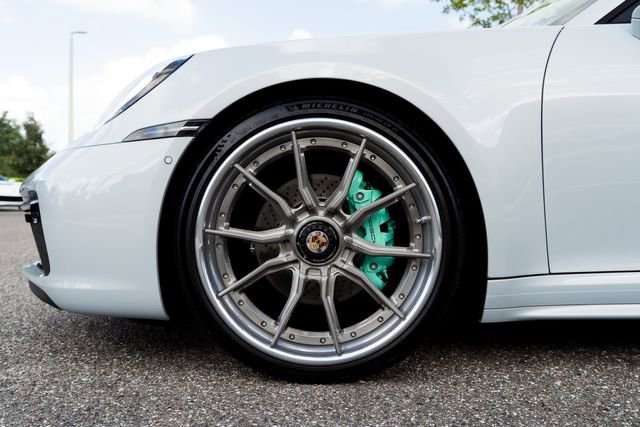 Used 2024 Porsche 911 Carrera RWD image 14
