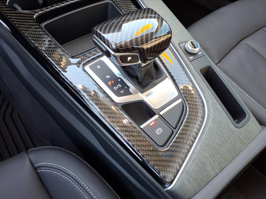 Used 2021 Audi A4 2.0T Premium image 29