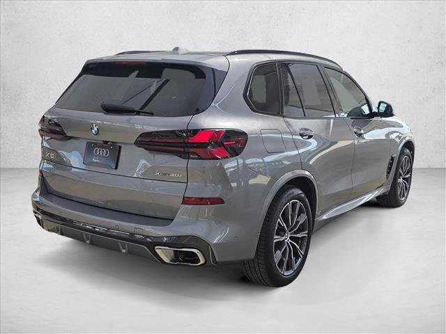 Used 2026 BMW X5 xDrive40i image 5