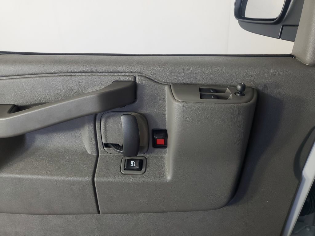 New 2026 Chevrolet Express 2500 w/ Driver Convenience Package image 26