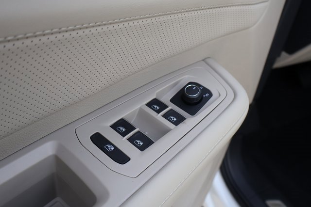 New 2026 Volkswagen Atlas SE image 11