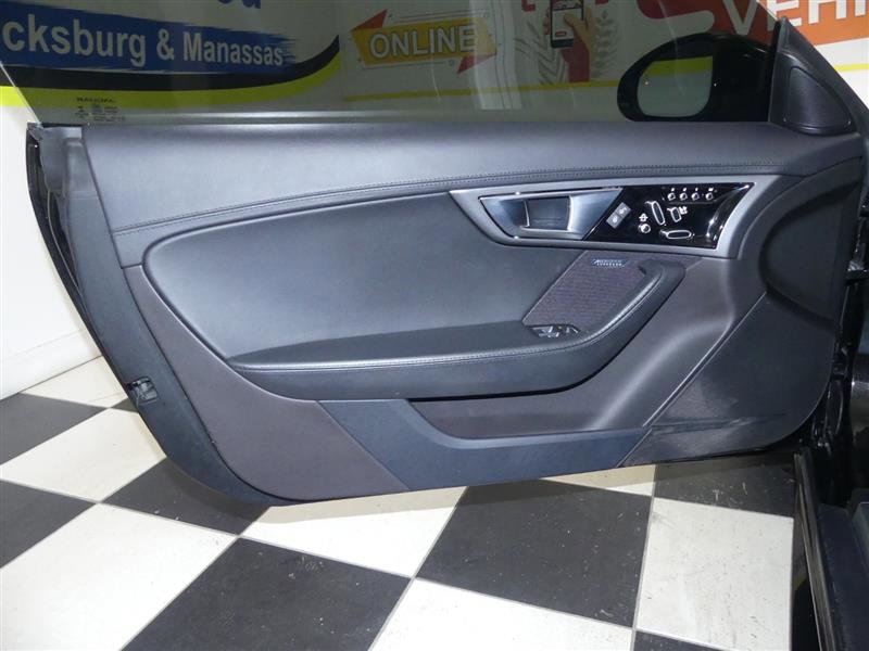 Used 2017 Jaguar F-TYPE R image 24