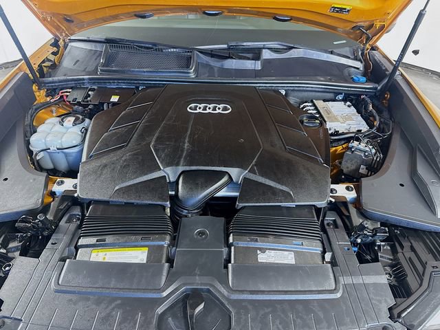 Used 2021 Audi Q8 Premium Plus w/ Premium Plus Package AWD/4WD image 31