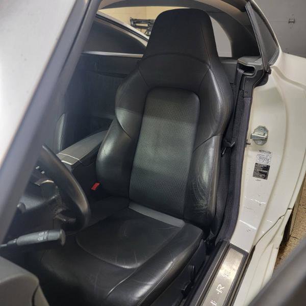 Used 2005 Chrysler Crossfire Limited image 14