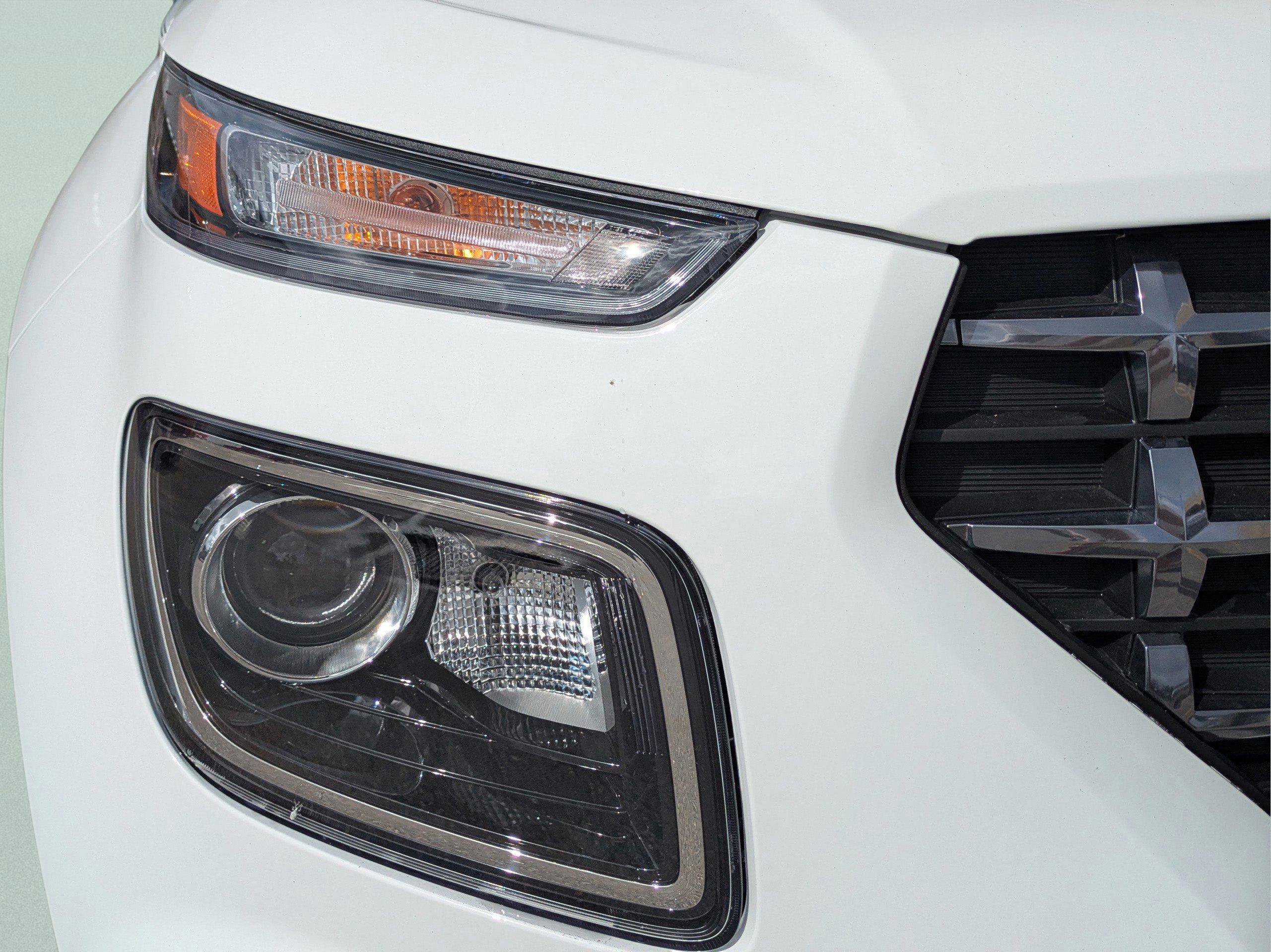 New 2026 Hyundai Venue SEL image 2