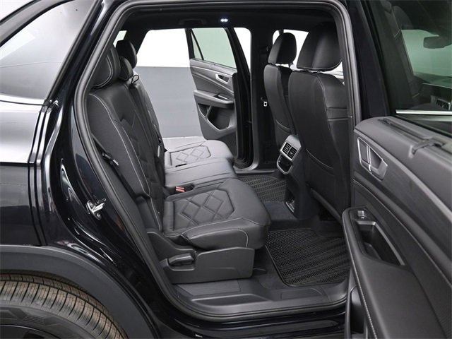 New 2026 Volkswagen Atlas Cross Sport SE image 13